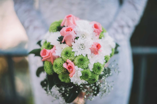 bouquet rosa, bianco e verde